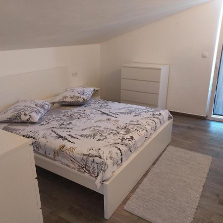 Apartmani Popovic Porec Bagian luar foto