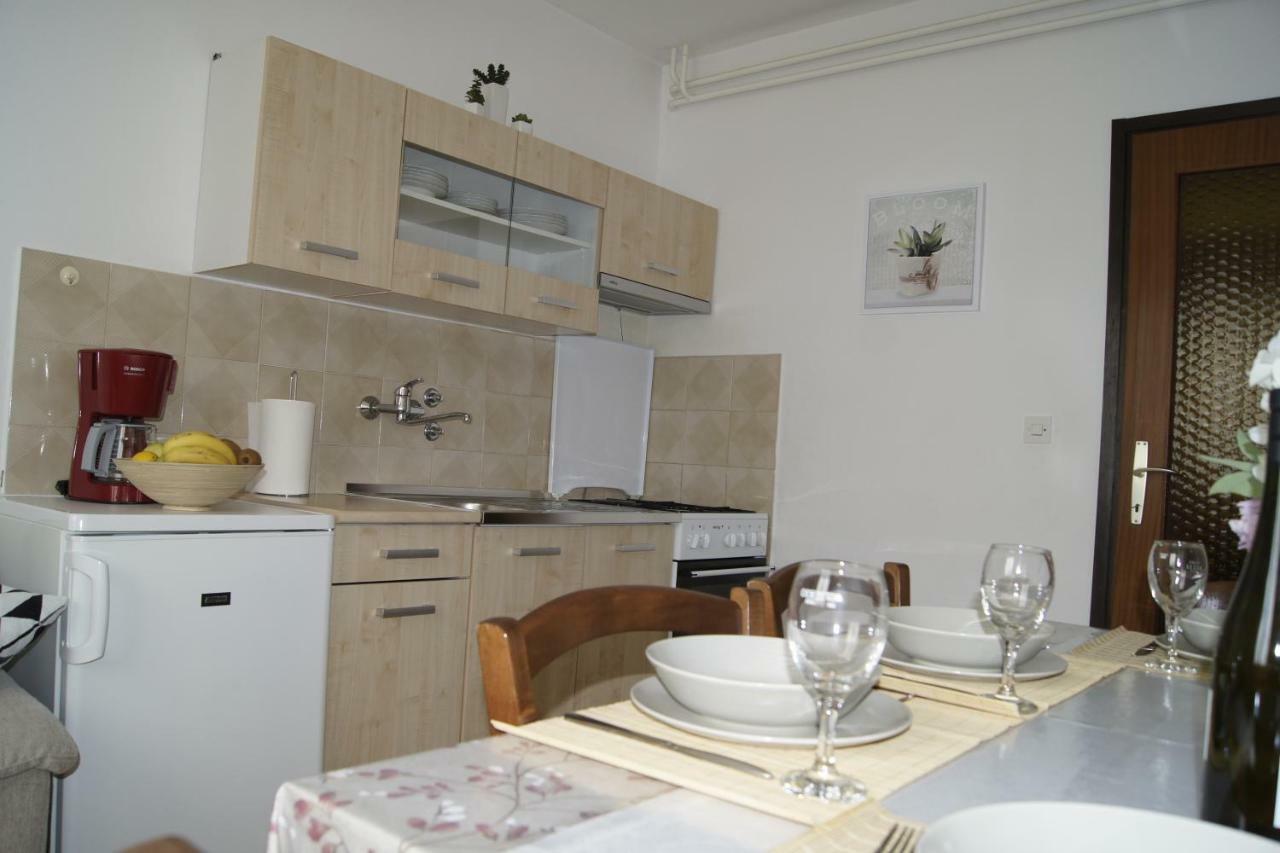 Apartmani Popovic Porec Bagian luar foto